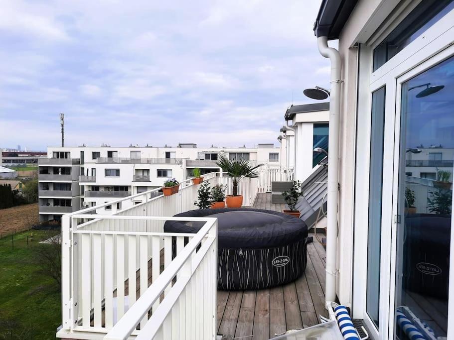 Stilvolle Stadtoase Naehe Prater Inkl. Whirpool Apartment เวียนนา ภายนอก รูปภาพ